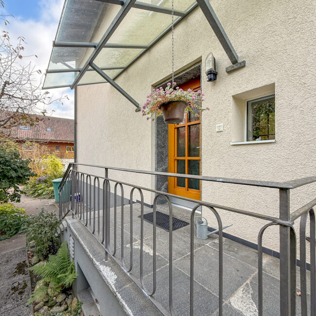 A Hauseingang 1