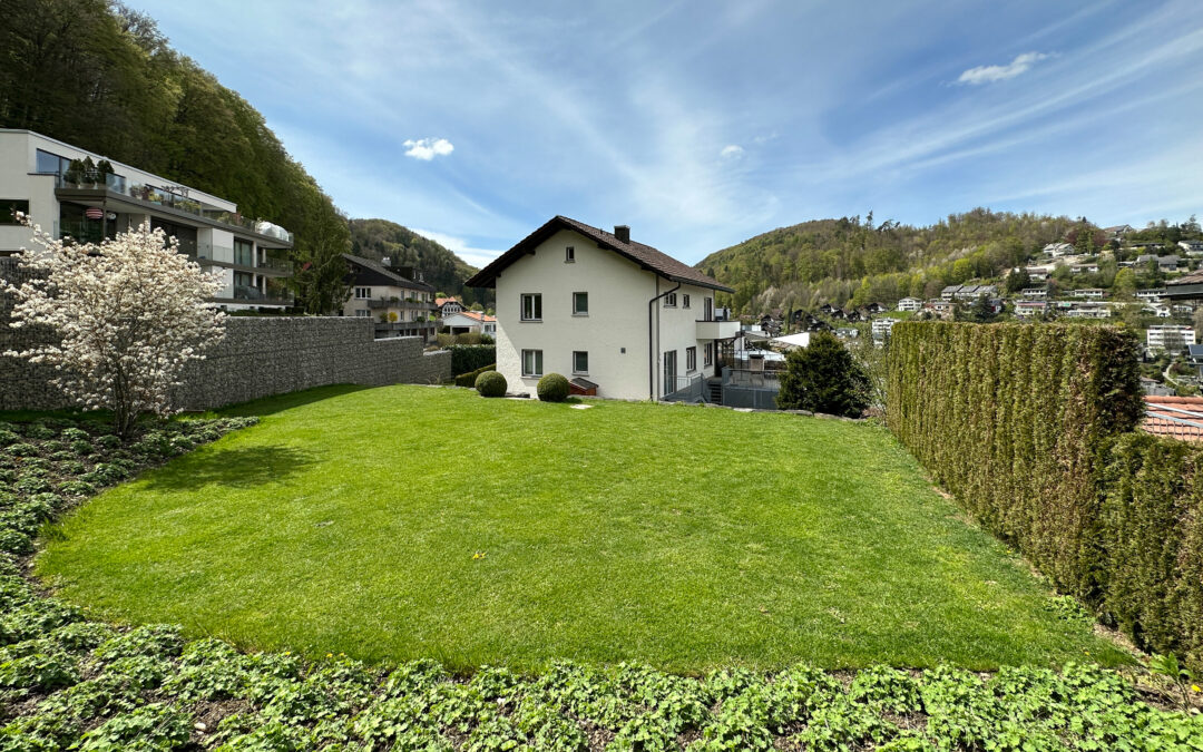 Freistehendes Einfamilienhaus mit grossem Garten in Kehrsatz