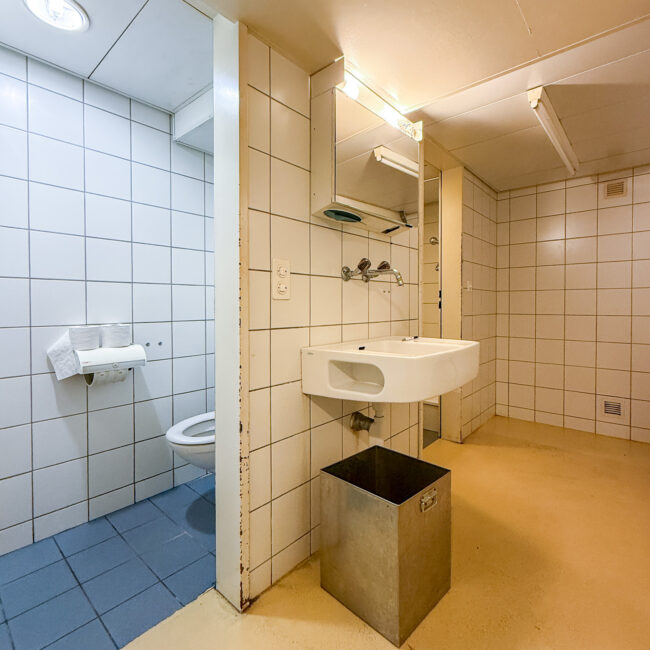 WC 1